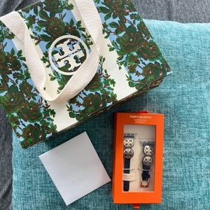 NIB Tory Burch Miller Band for Apple Watch® in Navy Leather, 38 MM – 40 MM